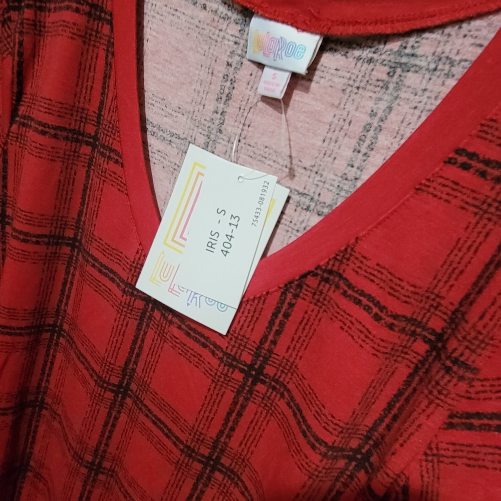 S Iria Lularoe